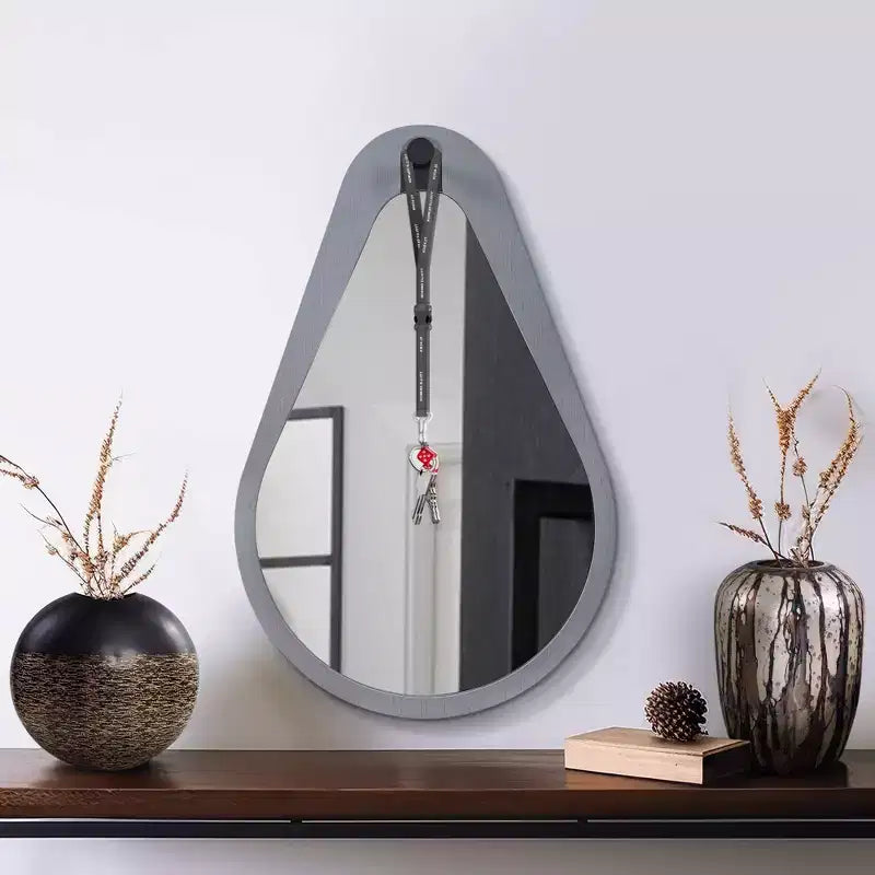 Miroir en bois en forme de goutte d'eau