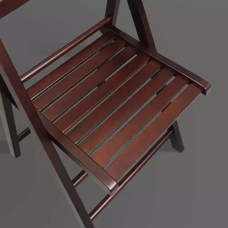 Chaise pliante classique en bois massif