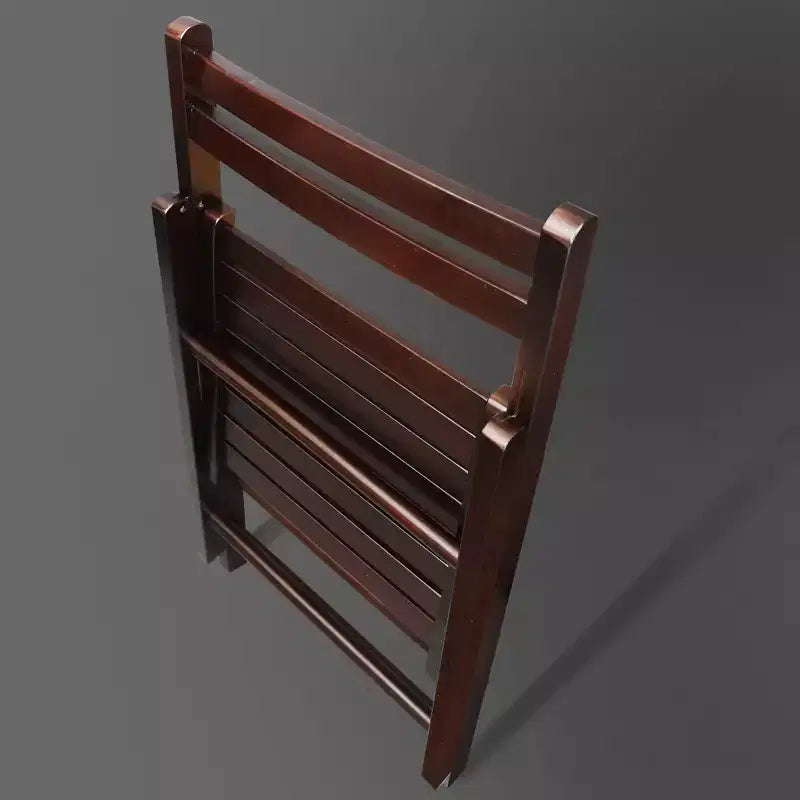 Chaise pliante classique en bois massif