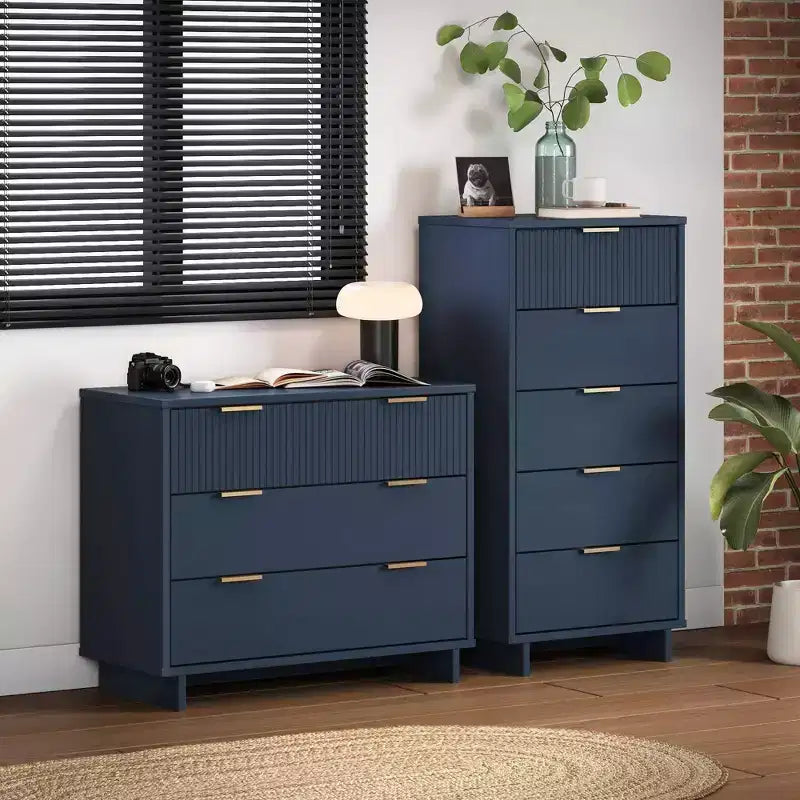Commode à cinq tiroirs et coiffeuse