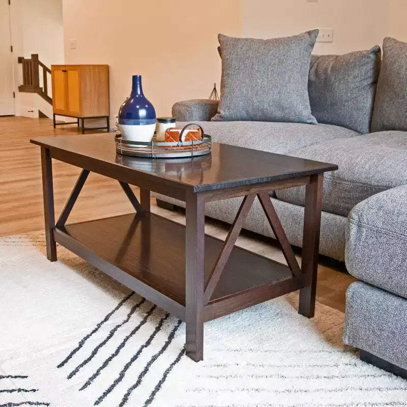 Table basse d'intérieur en pin massif