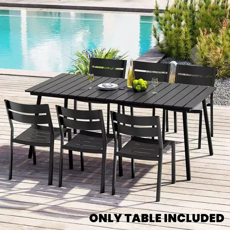 Table à manger d'extérieur aspect bois